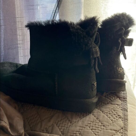 UGG Womens Black Mini Bailey Bow corduroy Boots 9 - Picture 3 of 10
